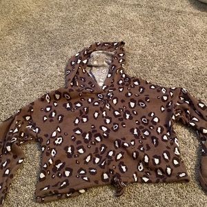 Lelis collection, XL, cheetah print on a brown background